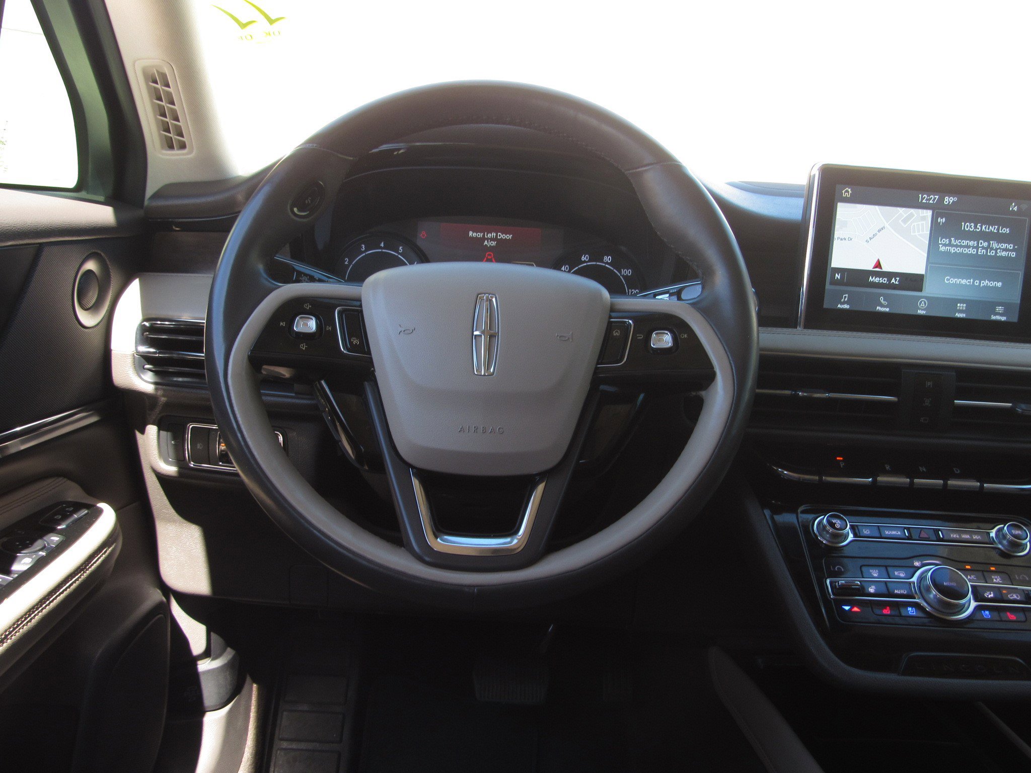 Used 2020 Lincoln Corsair Reserve image 27