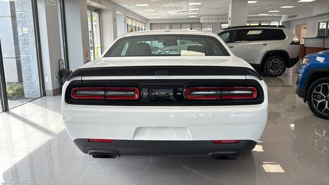 Used 2020 Dodge Challenger SRT Hellcat Redeye RWD image 5