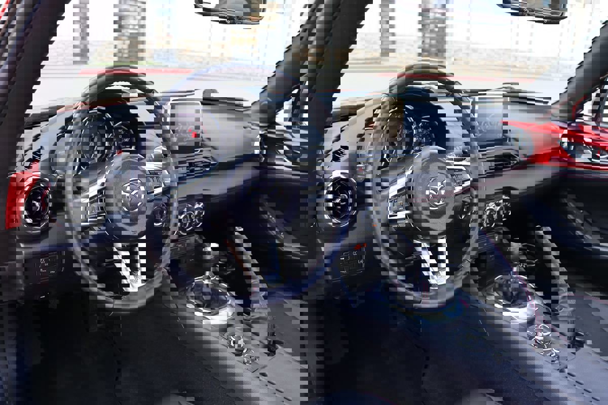 Used 2017 MAZDA MX-5 Miata RF Grand Touring image 20