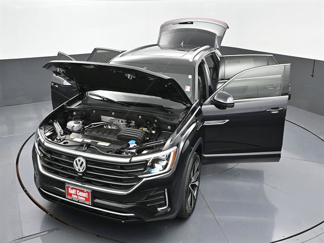 Used 2025 Volkswagen Atlas Cross Sport SEL Premium R-Line AWD/4WD image 51