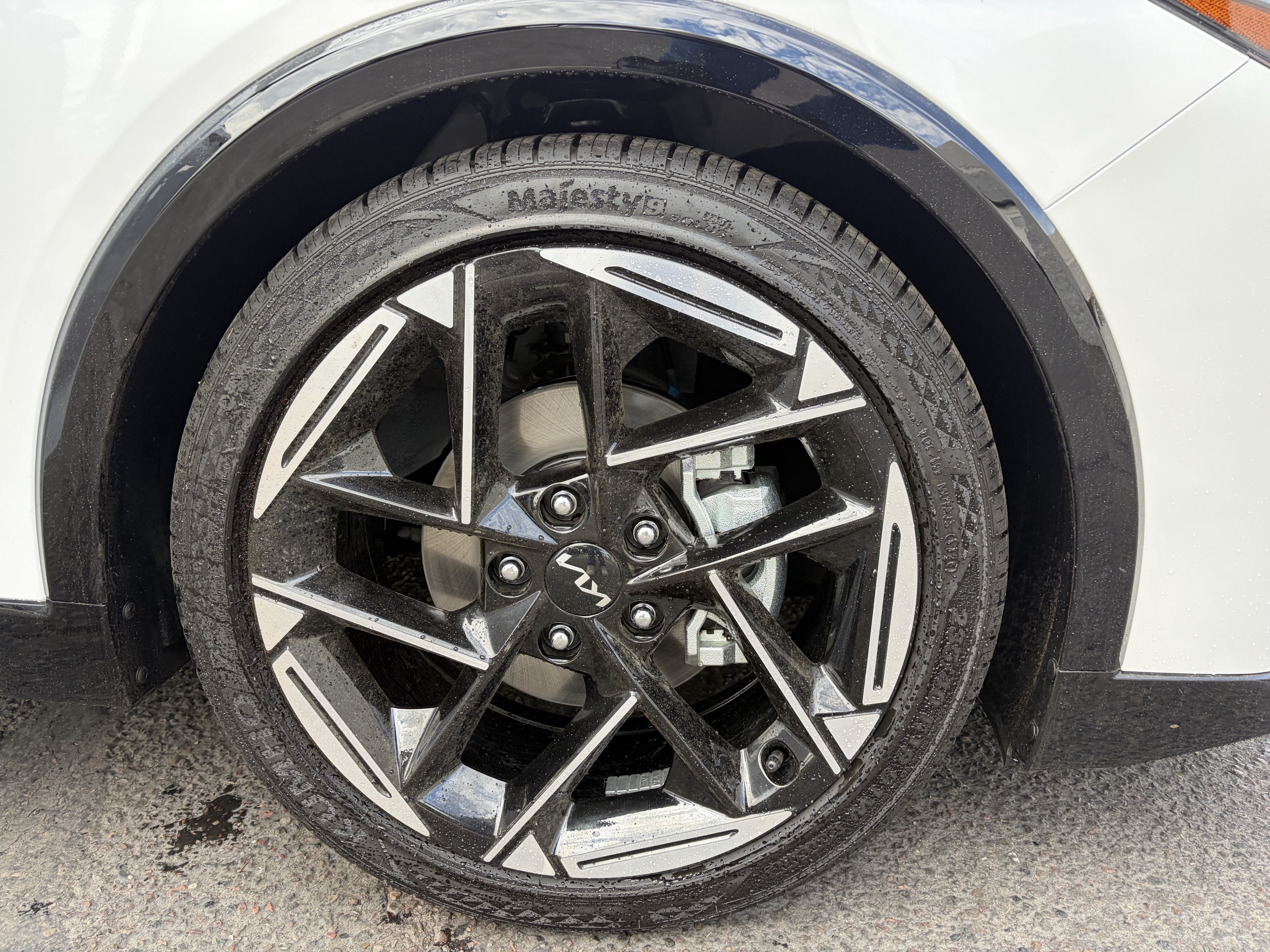 New 2026 Kia K4 GT-Line Turbo w/ GT-Line Premium Package FWD image 7