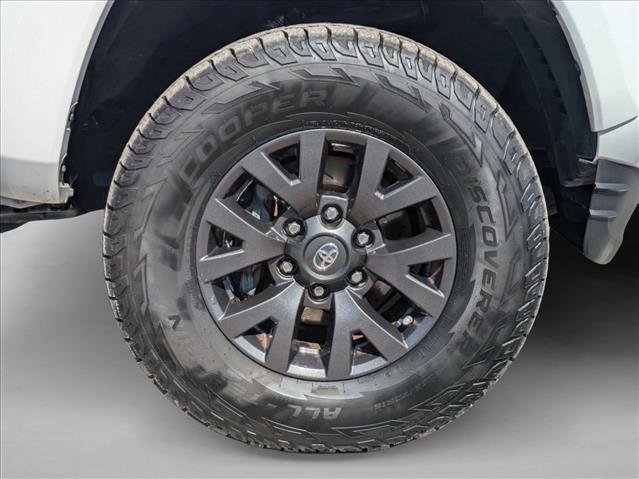 Used 2020 Toyota Tacoma SR5 image 21