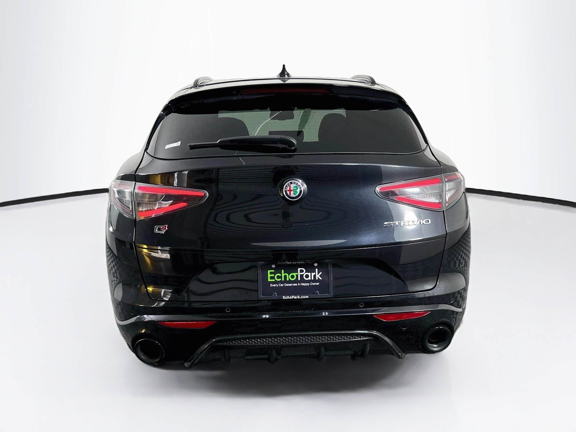 Used 2024 Alfa Romeo Stelvio Veloce AWD/4WD image 7