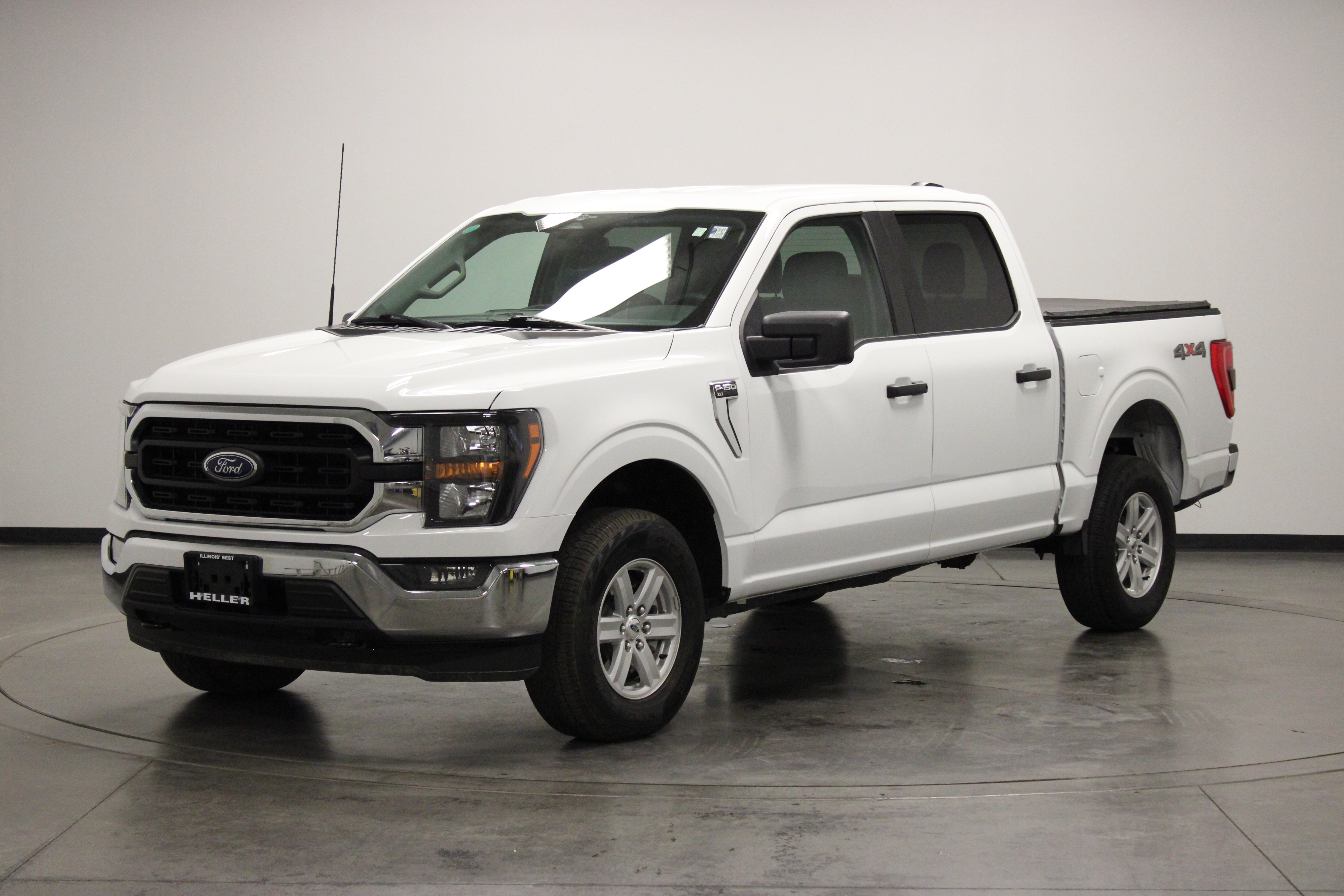 Used 2023 Ford F150 XLT AWD/4WD image 4