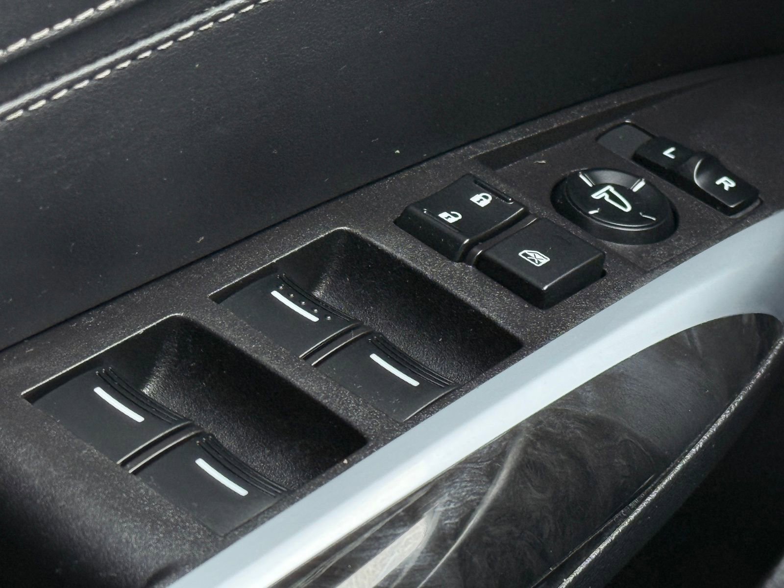 Used 2018 Acura TLX V6 w/ Technology Package image 32