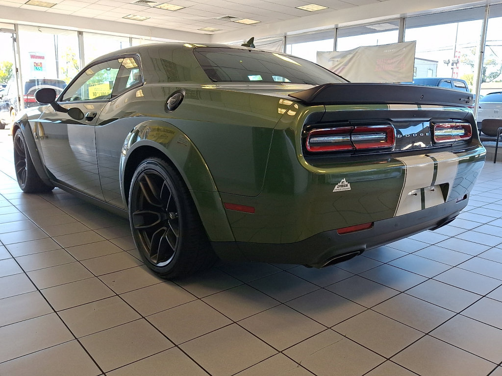 Used 2021 Dodge Challenger R/T Scat Pack RWD image 4