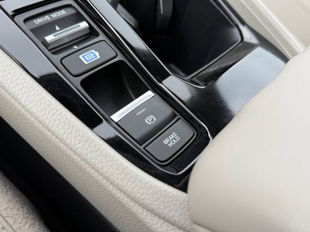 Used 2024 Honda Accord EX-L image 37