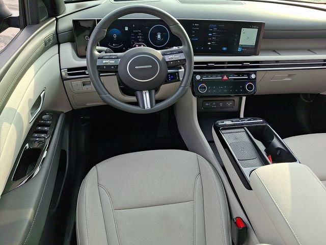 Used 2025 Hyundai Tucson Limited image 11