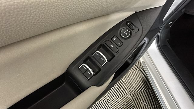 Used 2020 Honda Accord EX image 10