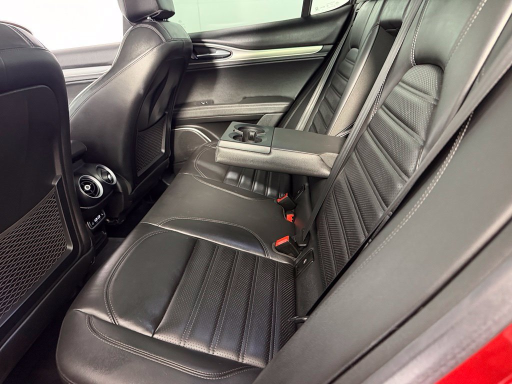 Used 2023 Alfa Romeo Stelvio Veloce AWD/4WD image 27