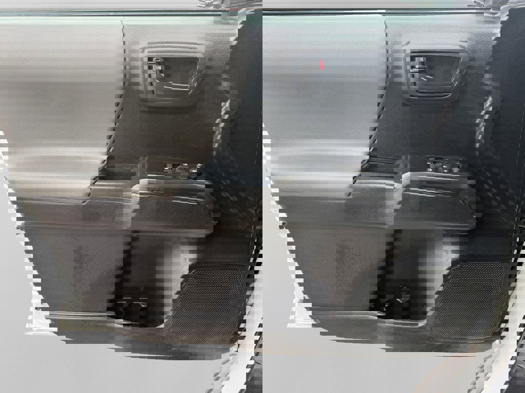 Used 2019 Toyota Tacoma SR image 14