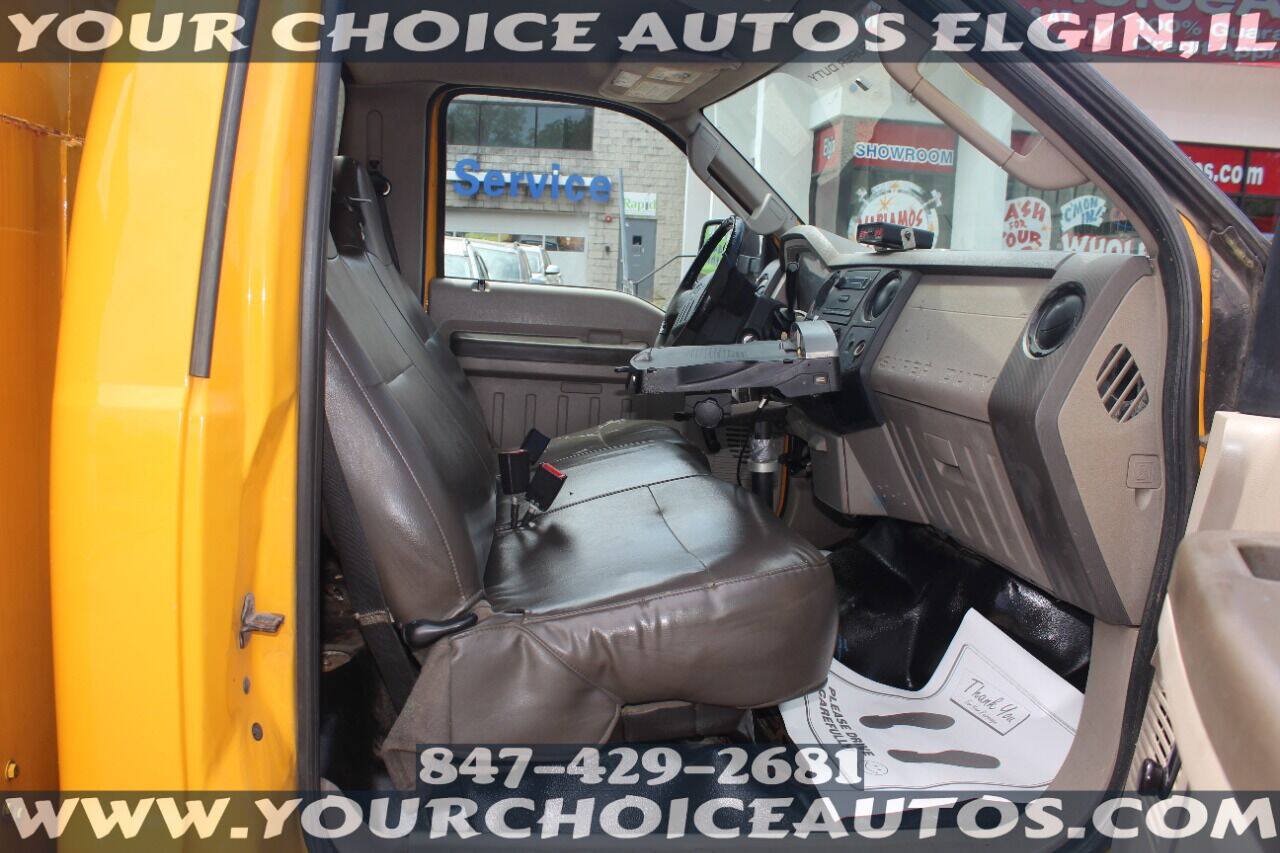 Used 2009 Ford F550 2WD Regular Cab Super Duty image 27