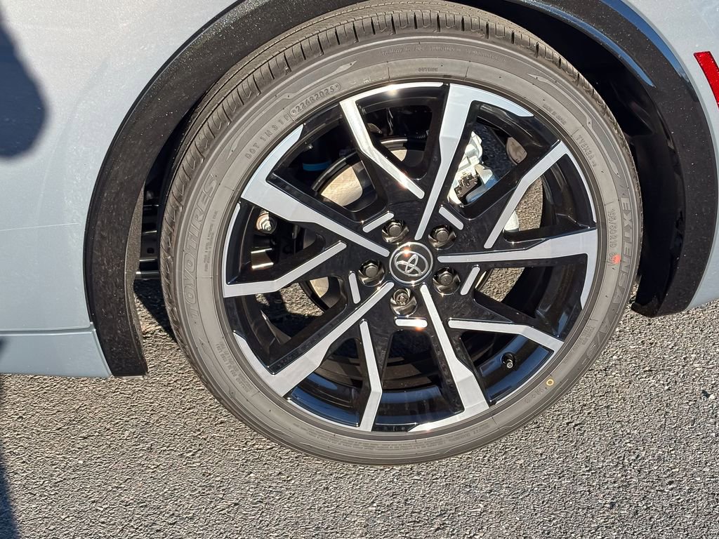 New 2026 Toyota Prius XSE FWD image 7