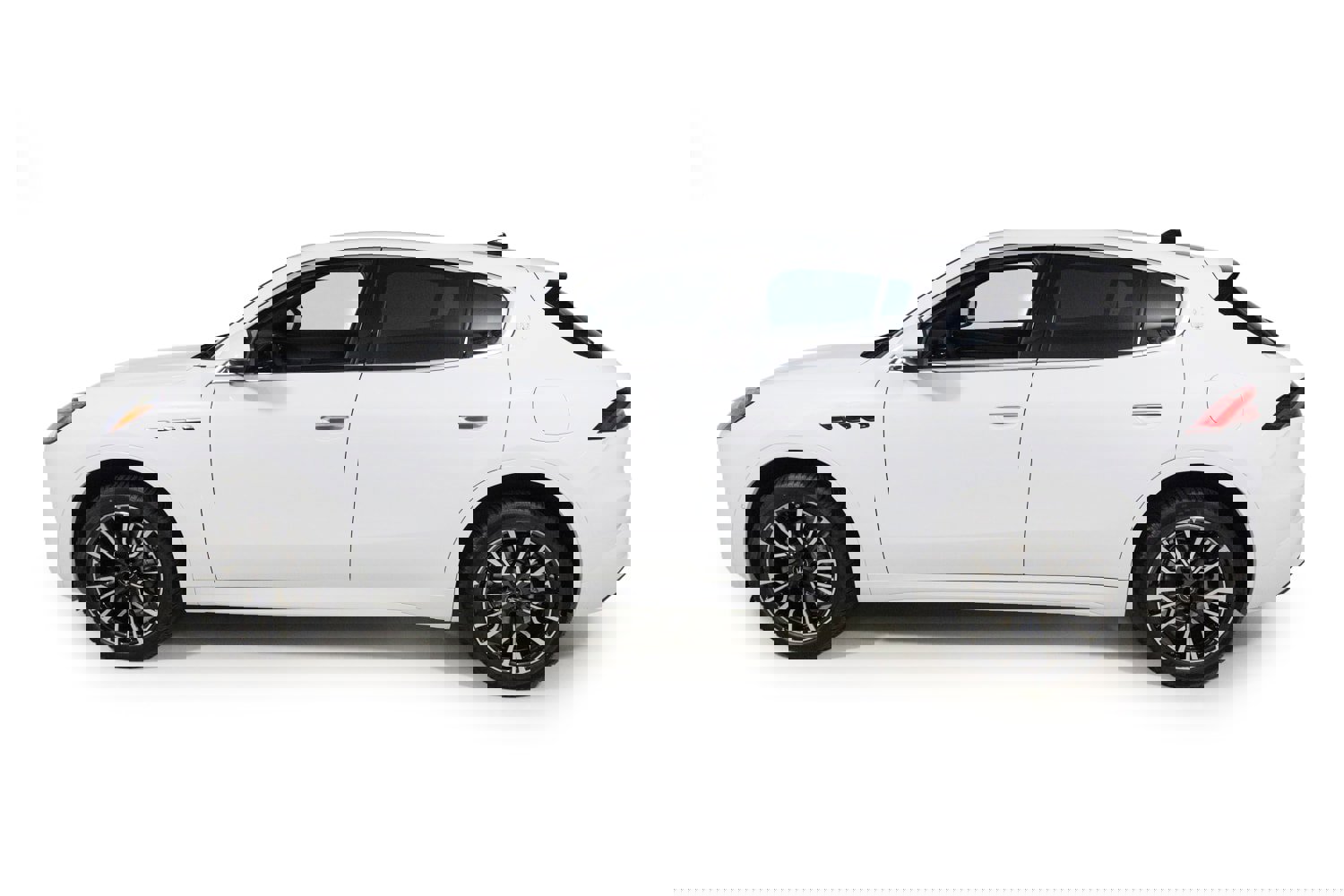 New 2025 Maserati Grecale GT image 3