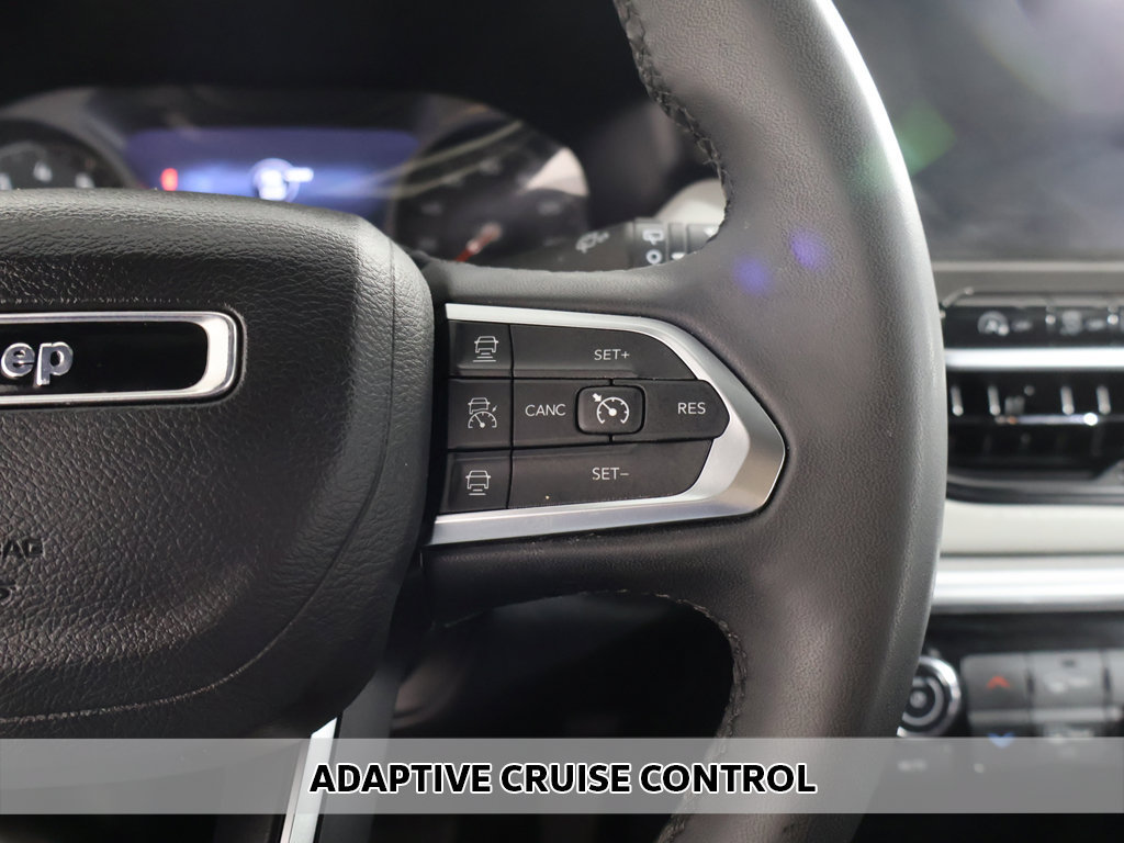 Used 2024 Jeep Compass Limited AWD/4WD image 3
