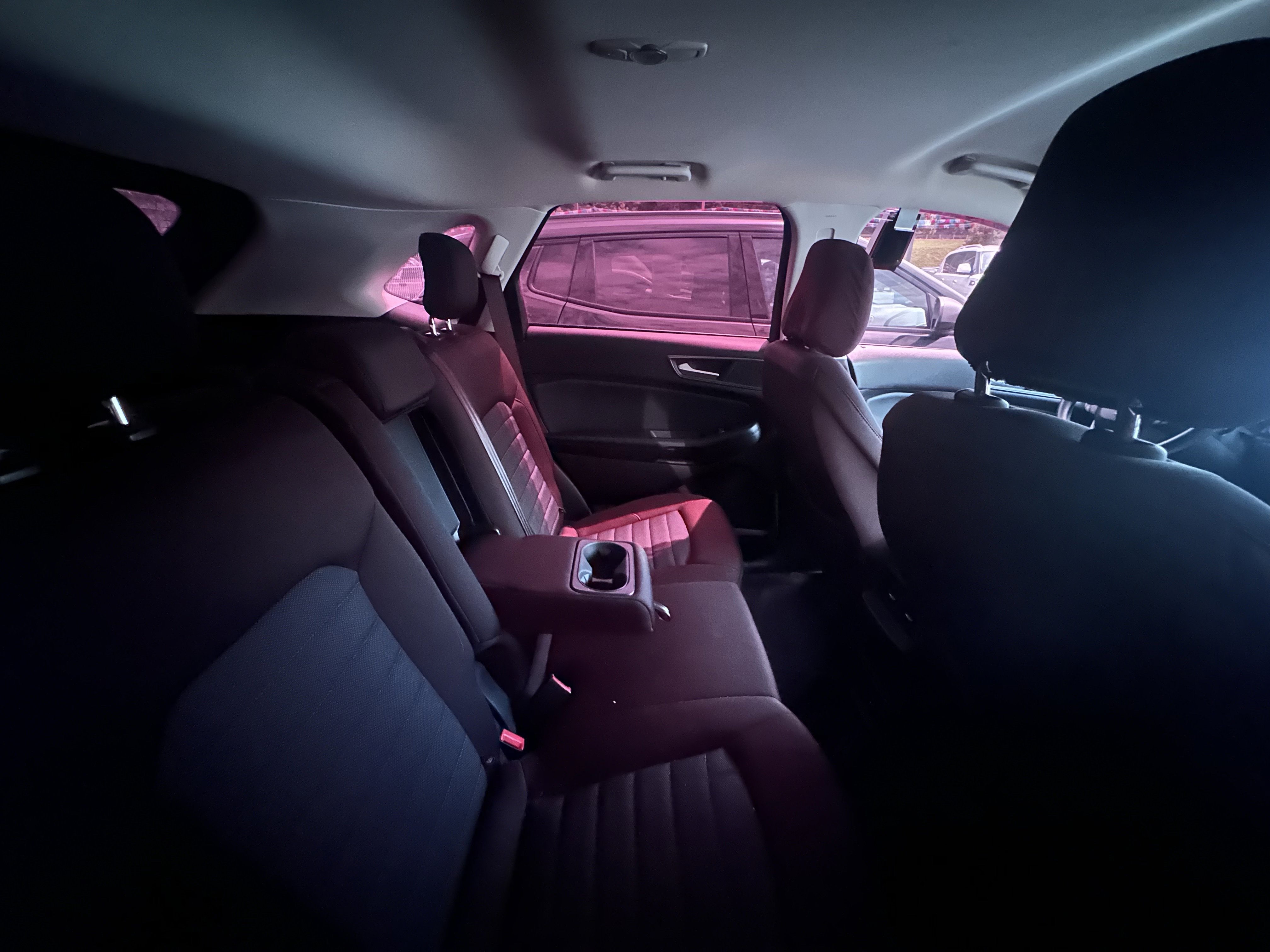 Used 2022 Ford Edge SE AWD/4WD image 9