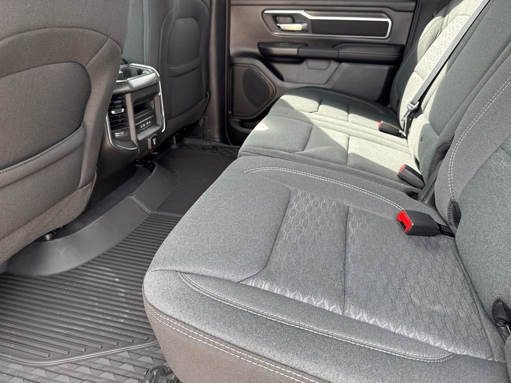 New 2026 RAM 1500 4x4 Crew Cab image 17