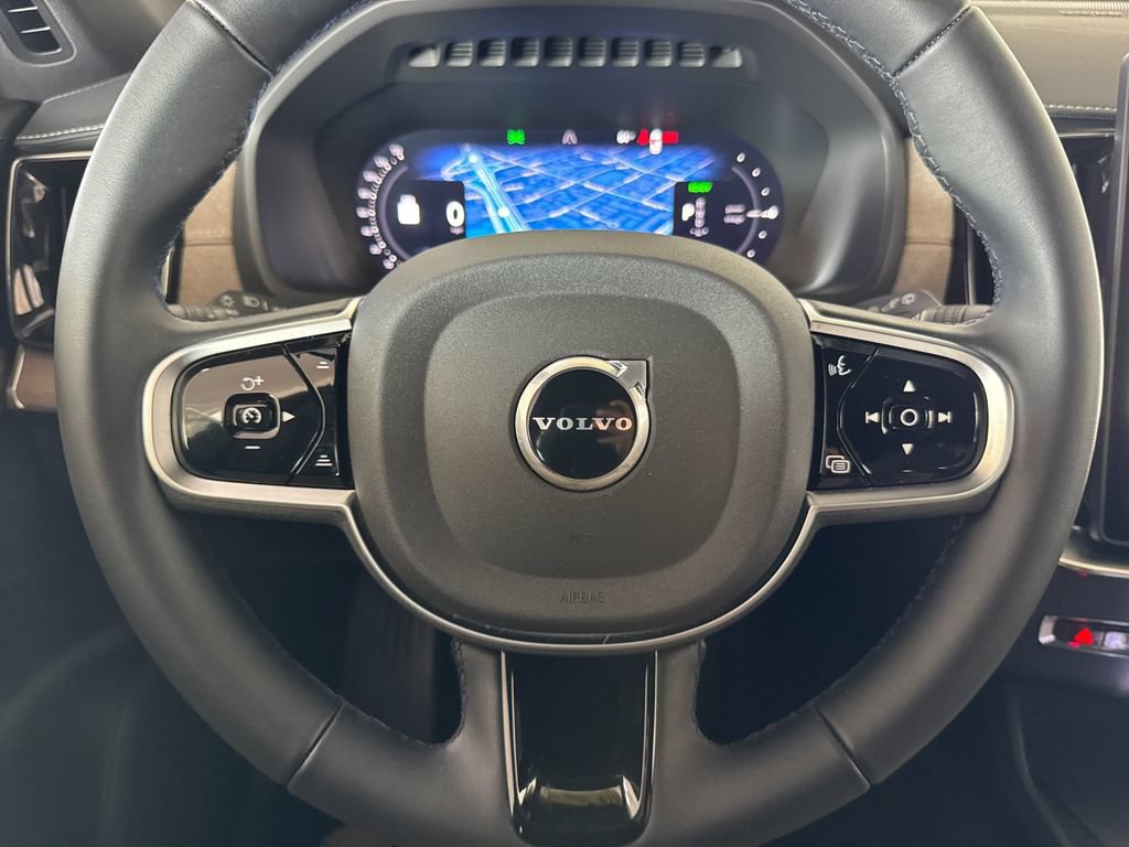 New 2026 Volvo XC90 T8 Plus w/ Protection Package Premier AWD/4WD image 24