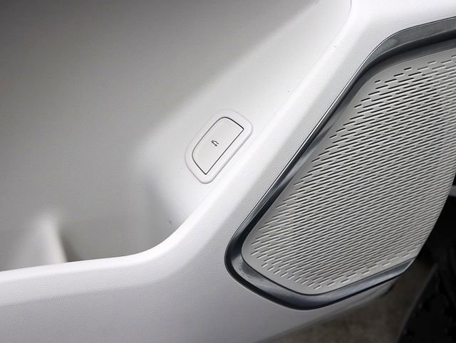 Certified 2024 GMC Acadia Denali w/ Super Cruise Package image 25