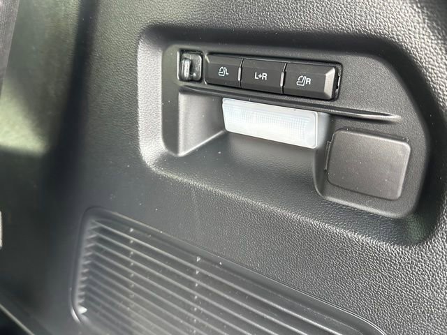 Used 2023 Ford Explorer Limited AWD/4WD image 12