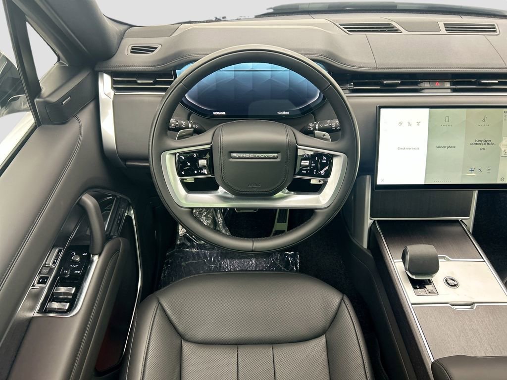 New 2026 Land Rover Range Rover Long Wheelbase SE image 11