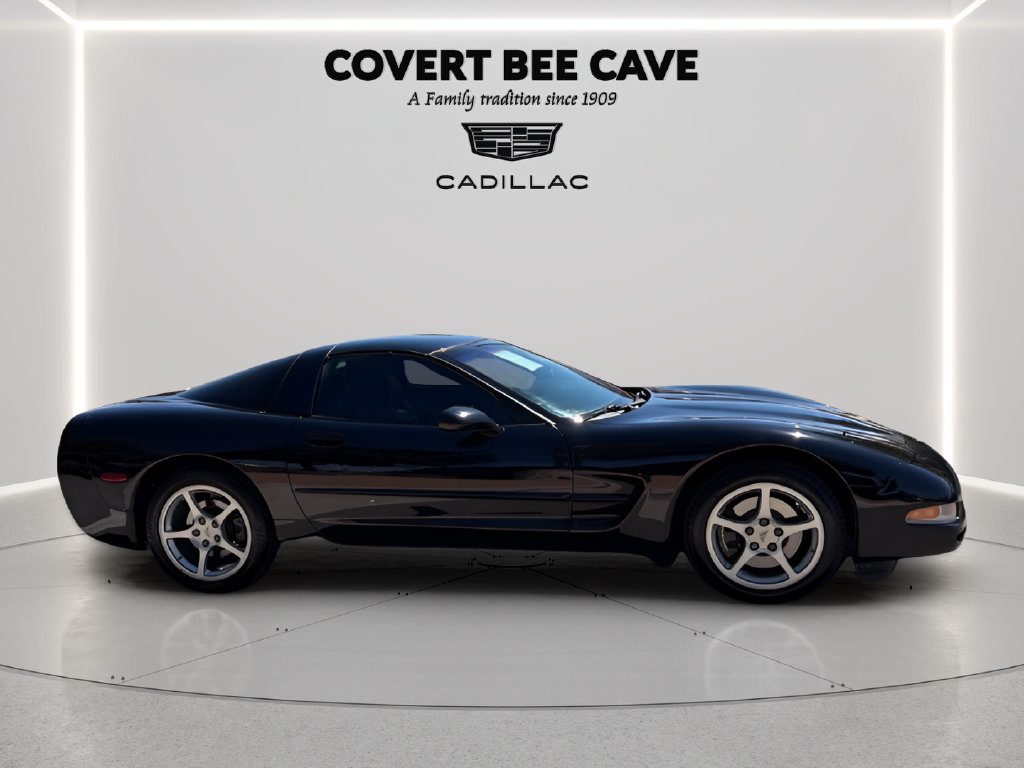 Used 2000 Chevrolet Corvette Coupe w/ Roof Pkg RWD image 10