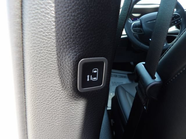 New 2027 Chrysler Pacifica Select FWD image 12