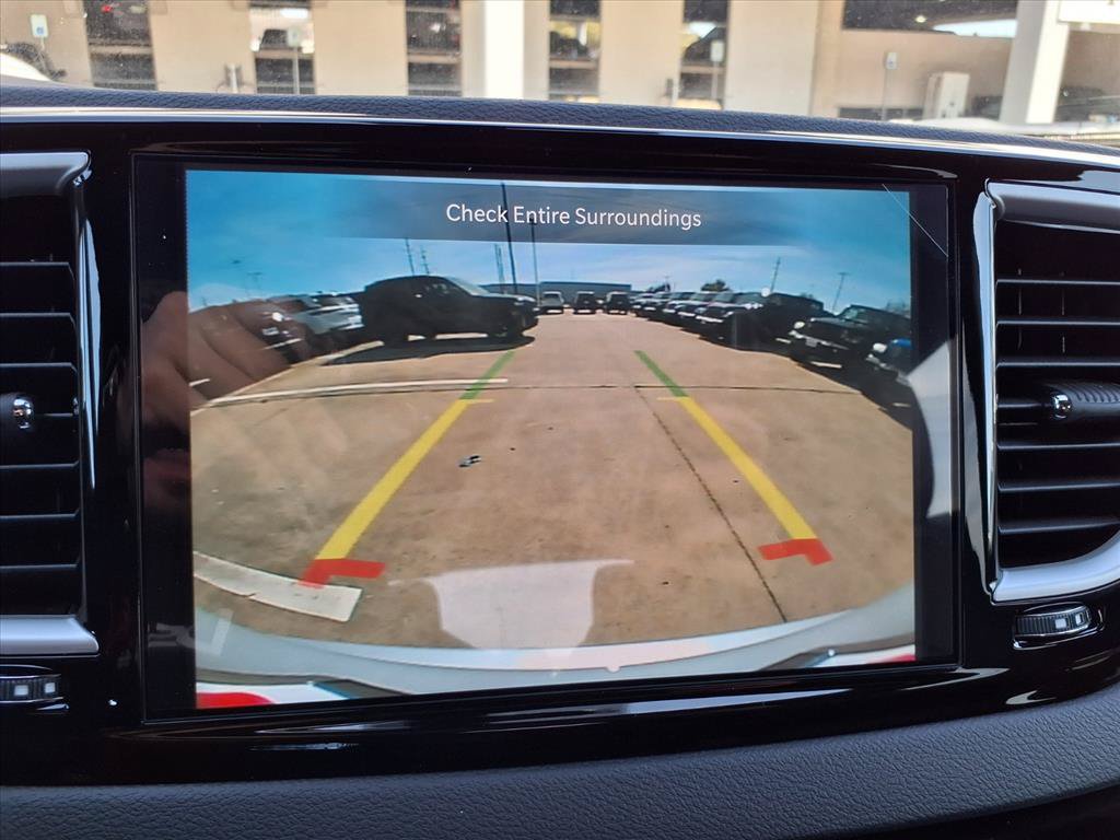 New 2026 Chrysler Voyager LX FWD image 4