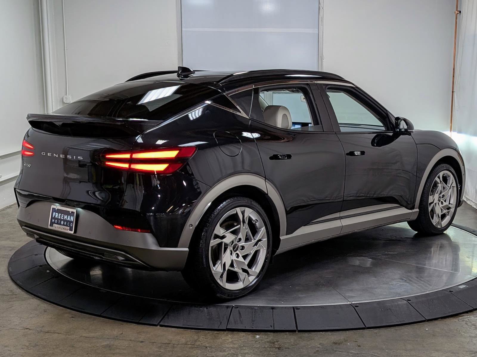 Used 2025 Genesis GV60 Performance image 9