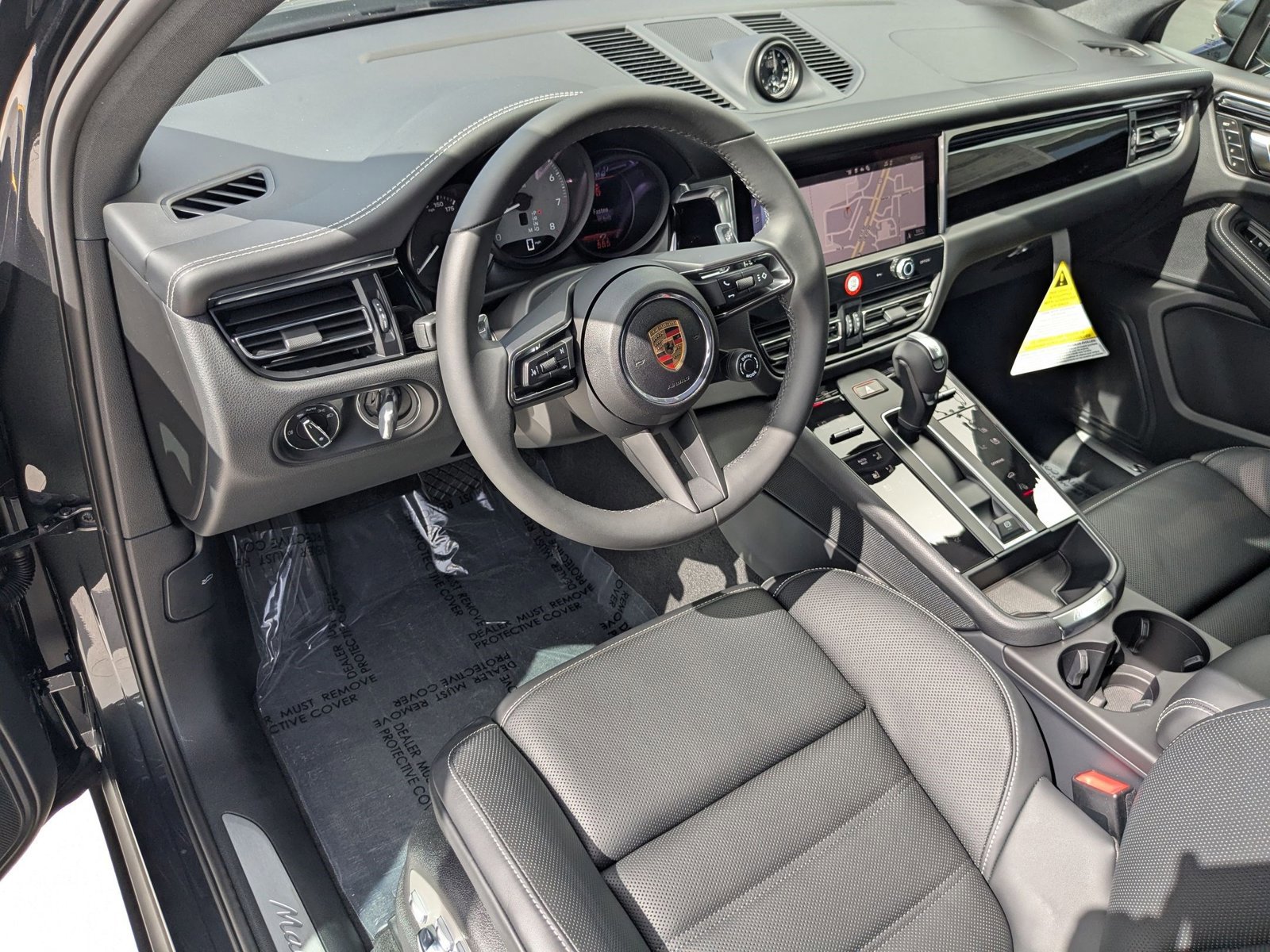 New 2025 Porsche Macan S AWD/4WD image 4