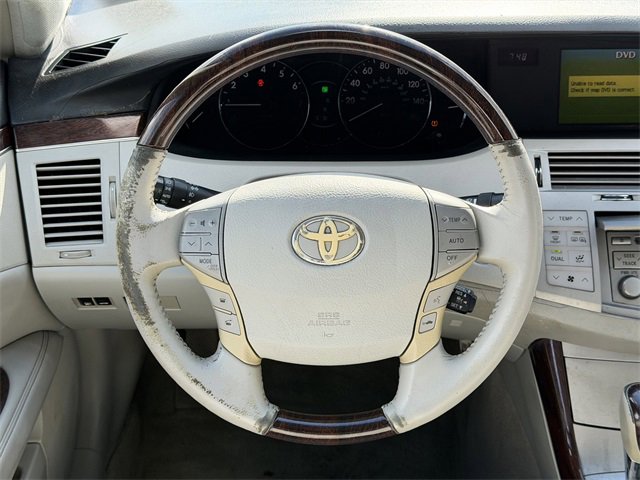 Used 2009 Toyota Avalon Limited image 11