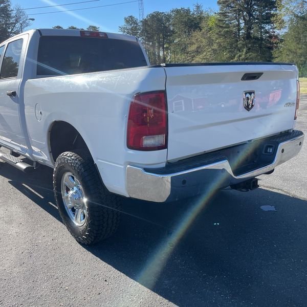 Used 2016 RAM 2500 Tradesman w/ Chrome Appearance Group AWD/4WD image 4
