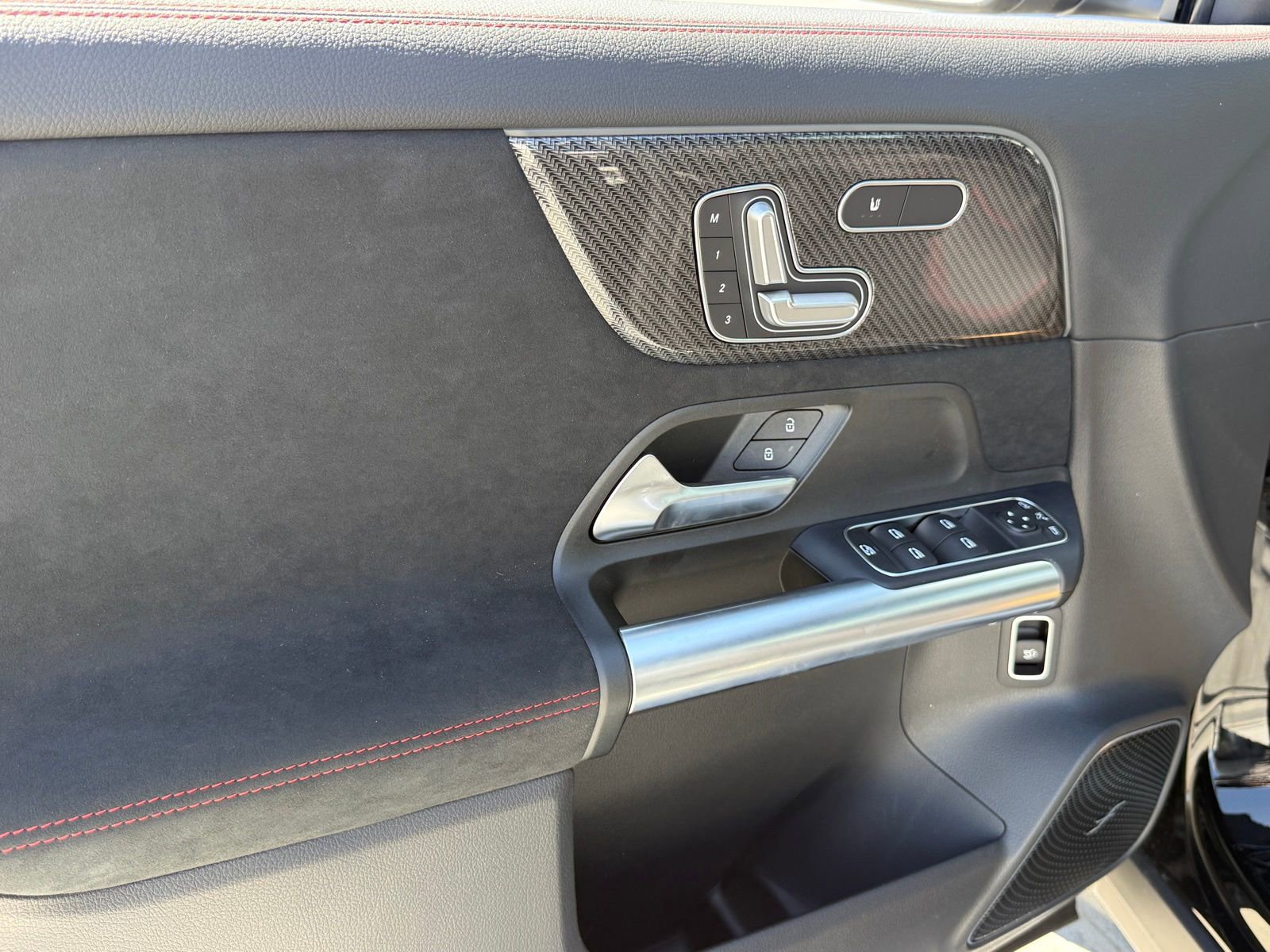 New 2026 Mercedes-Benz GLA 35 AMG 4MATIC image 16