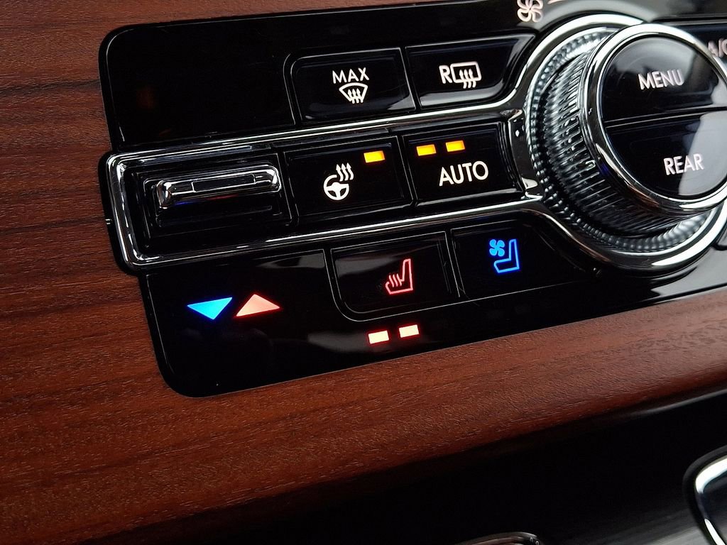 Used 2024 Lincoln Aviator Reserve w/ Equipment Group 201A image 26