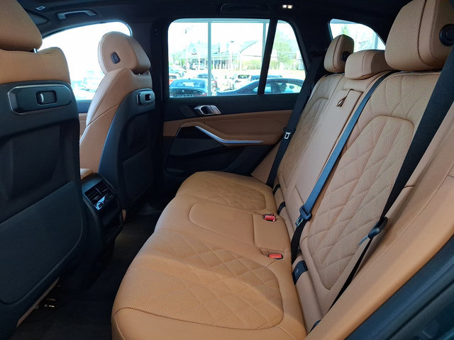 Certified 2026 BMW X5 xDrive50e w/ Premium Package image 10
