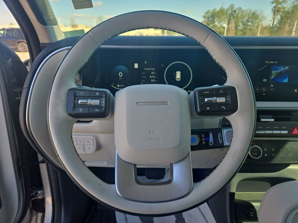 Used 2026 Hyundai Palisade Calligraphy image 11