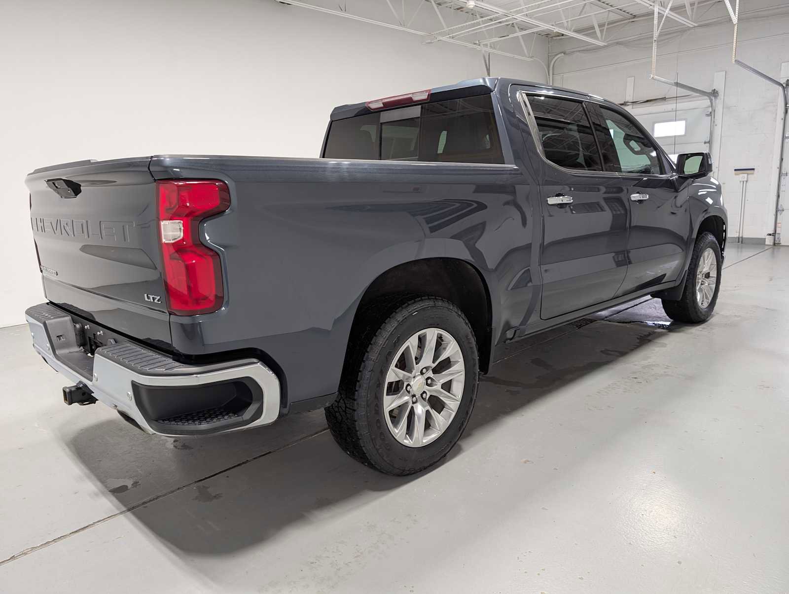 Certified 2021 Chevrolet Silverado 1500 LTZ w/ Z71 Off-Road Package image 8