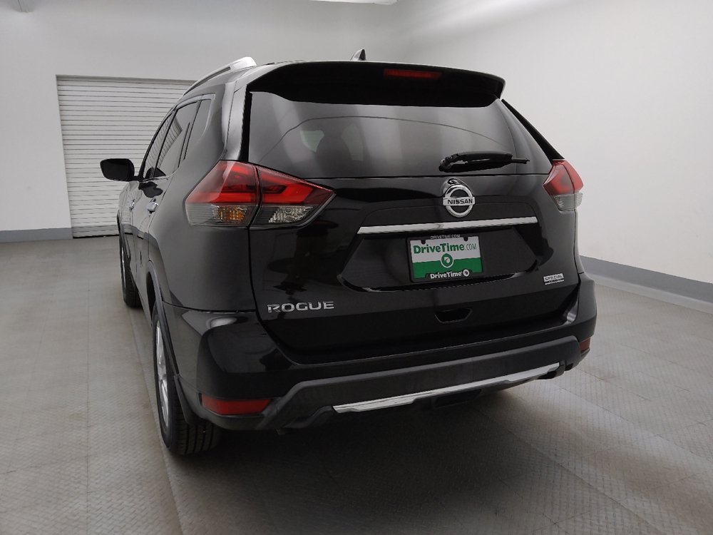 Used 2019 Nissan Rogue S w/ Special Edition Package FWD image 6