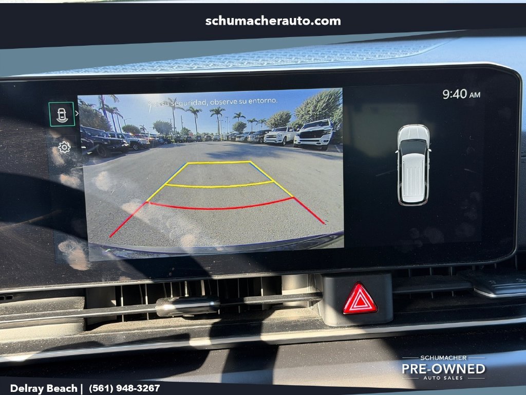 Used 2026 Kia Carnival LXS FWD image 24