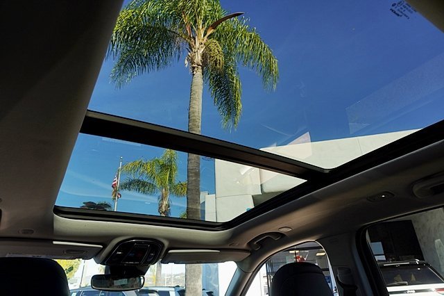 New 2023 Jeep Grand Cherokee Limited 4xe image 22