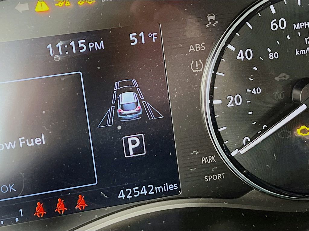 Used 2024 Nissan Kicks SV image 10