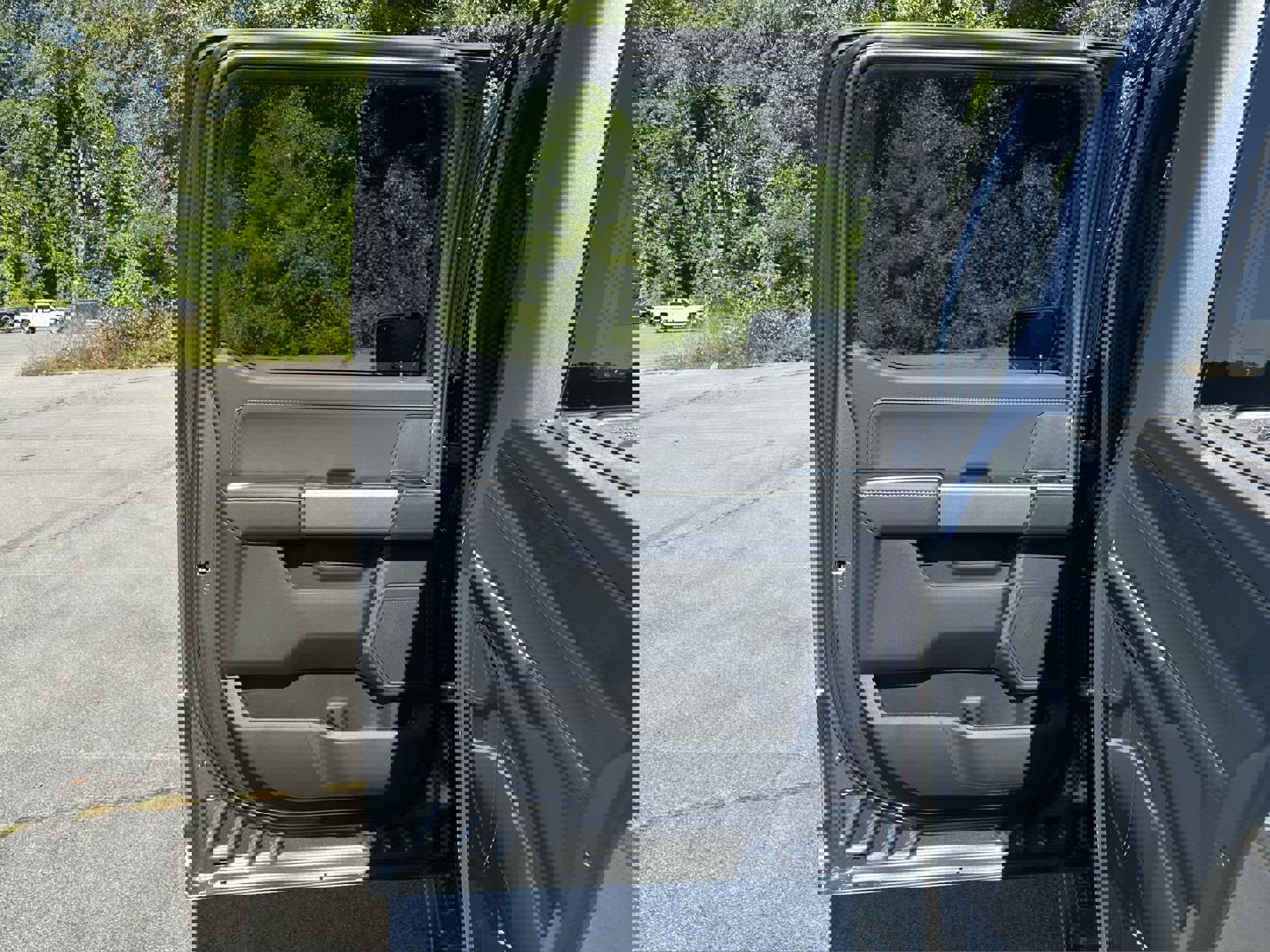 New 2025 Ford F150 XLT w/ Equipment Group 302A MID image 25