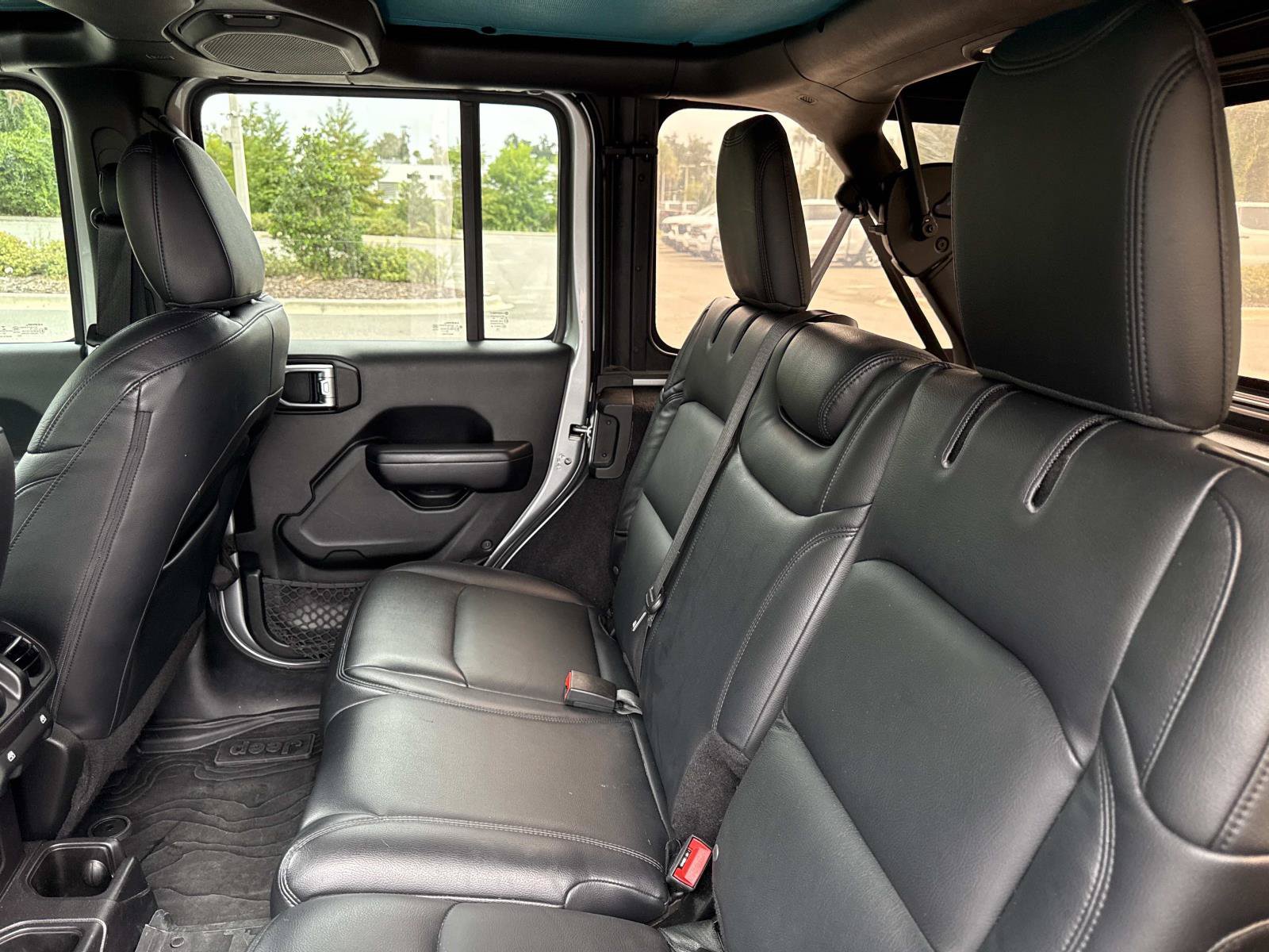 Used 2018 Jeep Wrangler Unlimited Sport S AWD/4WD image 11