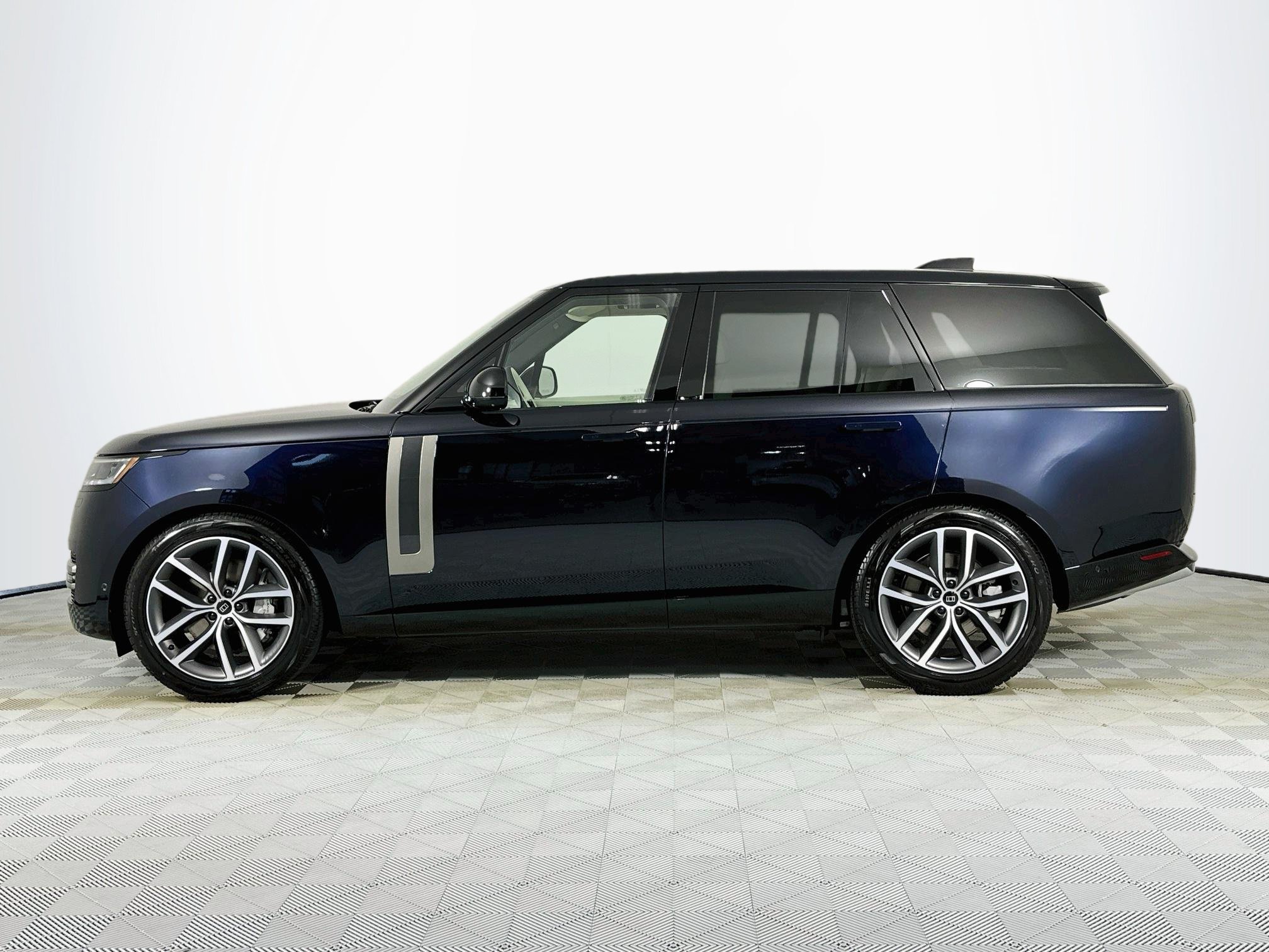 New 2027 Land Rover Range Rover SE AWD/4WD image 8