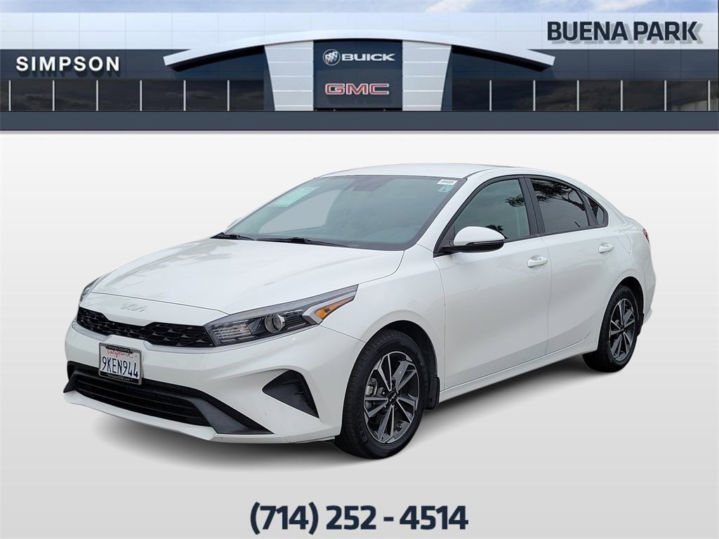 Used 2024 Kia Forte LXS w/ LXS Technology Package image 4