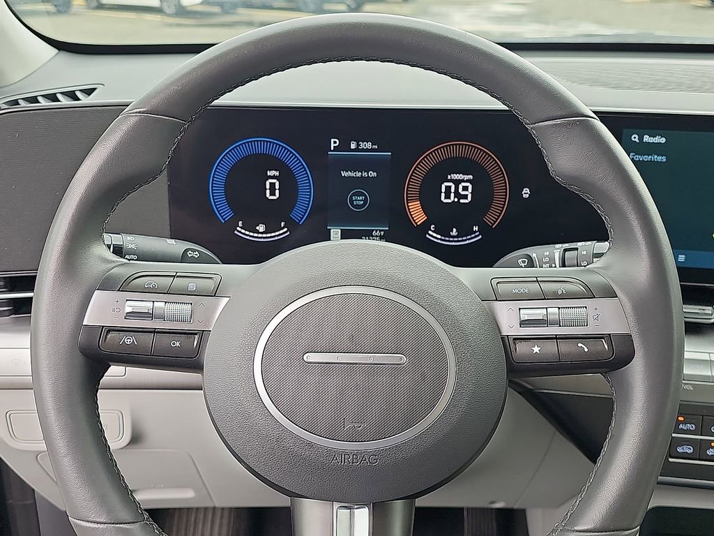 Used 2025 Hyundai Kona SEL image 19