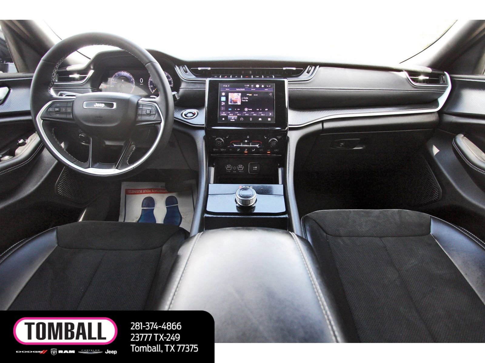 Used 2025 Jeep Grand Cherokee L Altitude RWD image 10