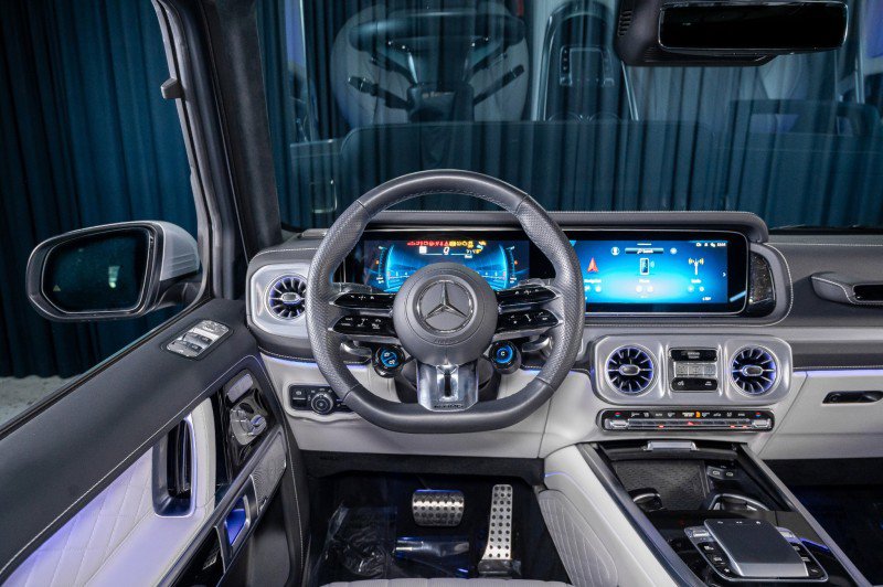 Certified 2025 Mercedes-Benz G 63 AMG 4MATIC image 15