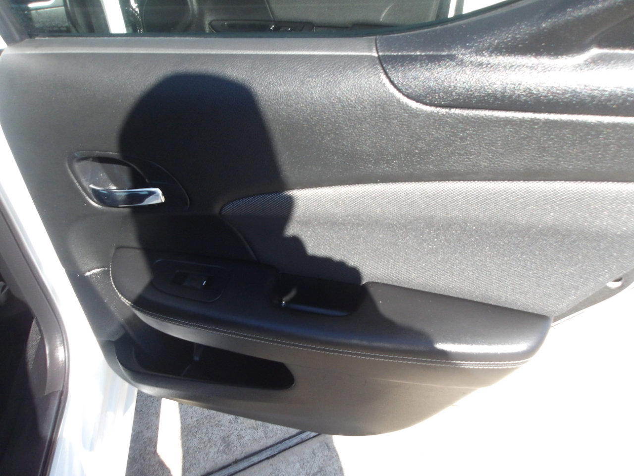 Used 2012 Dodge Avenger SE image 7