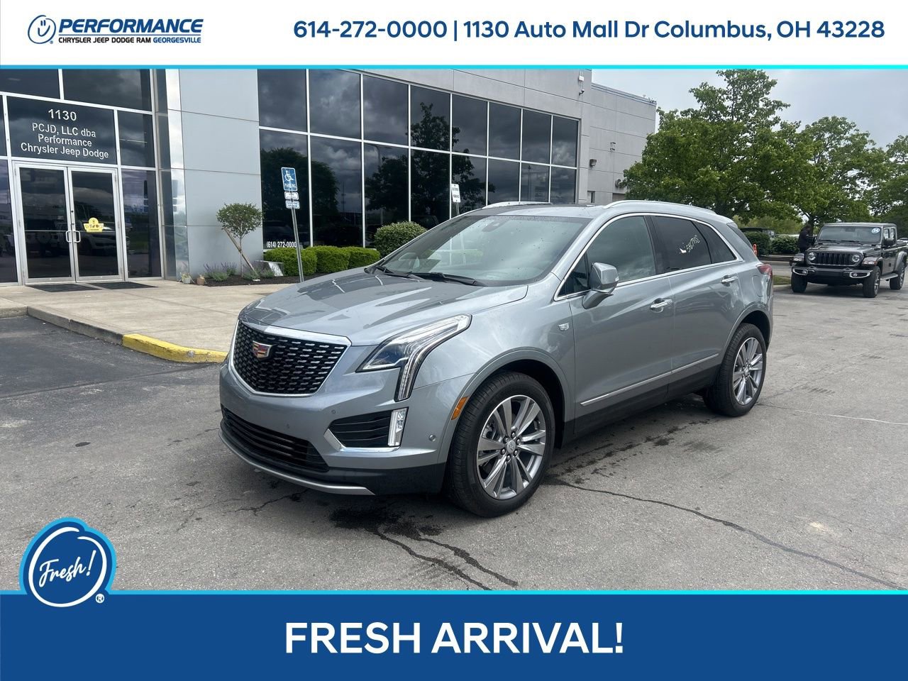 Used 2025 Cadillac XT5 Premium Luxury w/ Technology Package AWD/4WD image 5